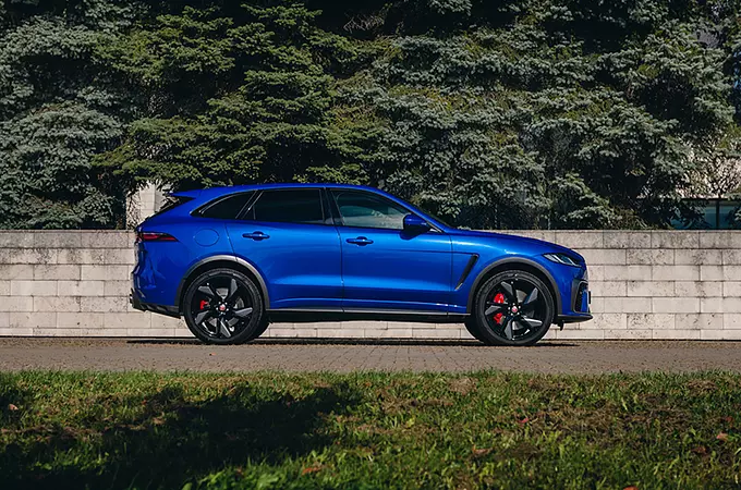 F-PACE SVR