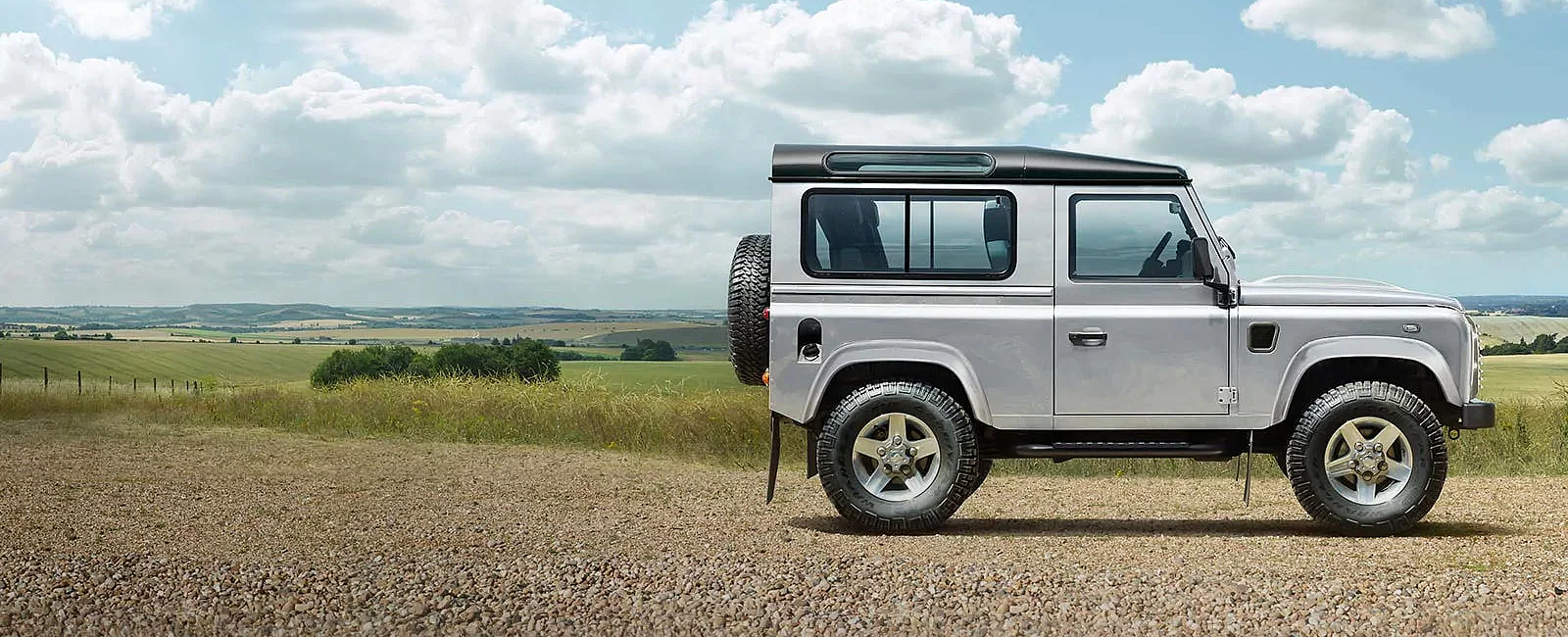 LAND ROVER’IN DEVRİM NİTELİĞİ TAŞIYAN ARAÇLARI  (BÖLÜM 2)