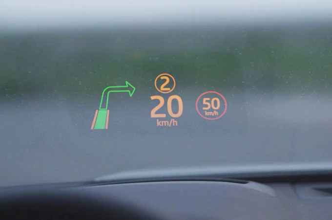 ΣΥΣΤΗΜΑ HEAD-UP DISPLAY