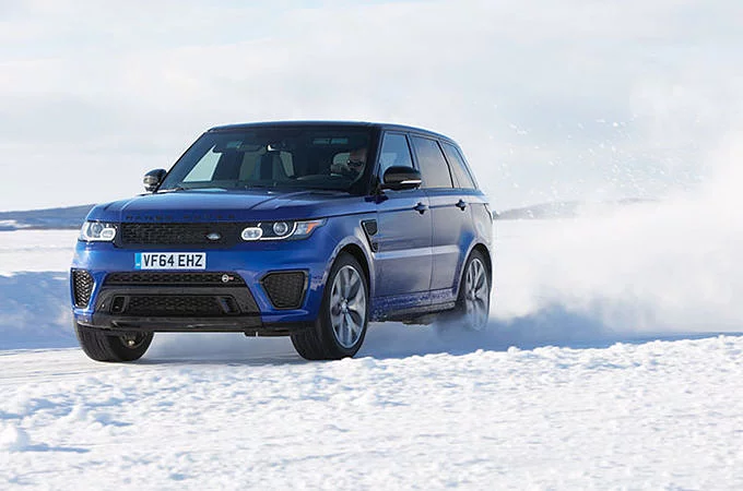 PODRÓŻ PRZEZ ARKTYKĘ