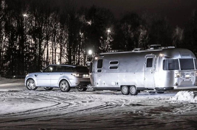 ARKTYCZNE PRZYGODY W HYBRYDZIE