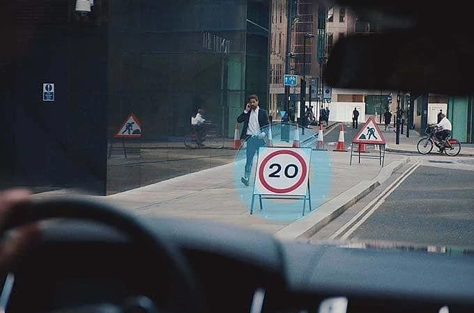 RECONNAISSANCE DE LA SIGNALISATION ROUTIÈRE