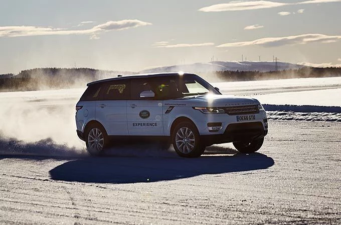 القيادة على الجليد