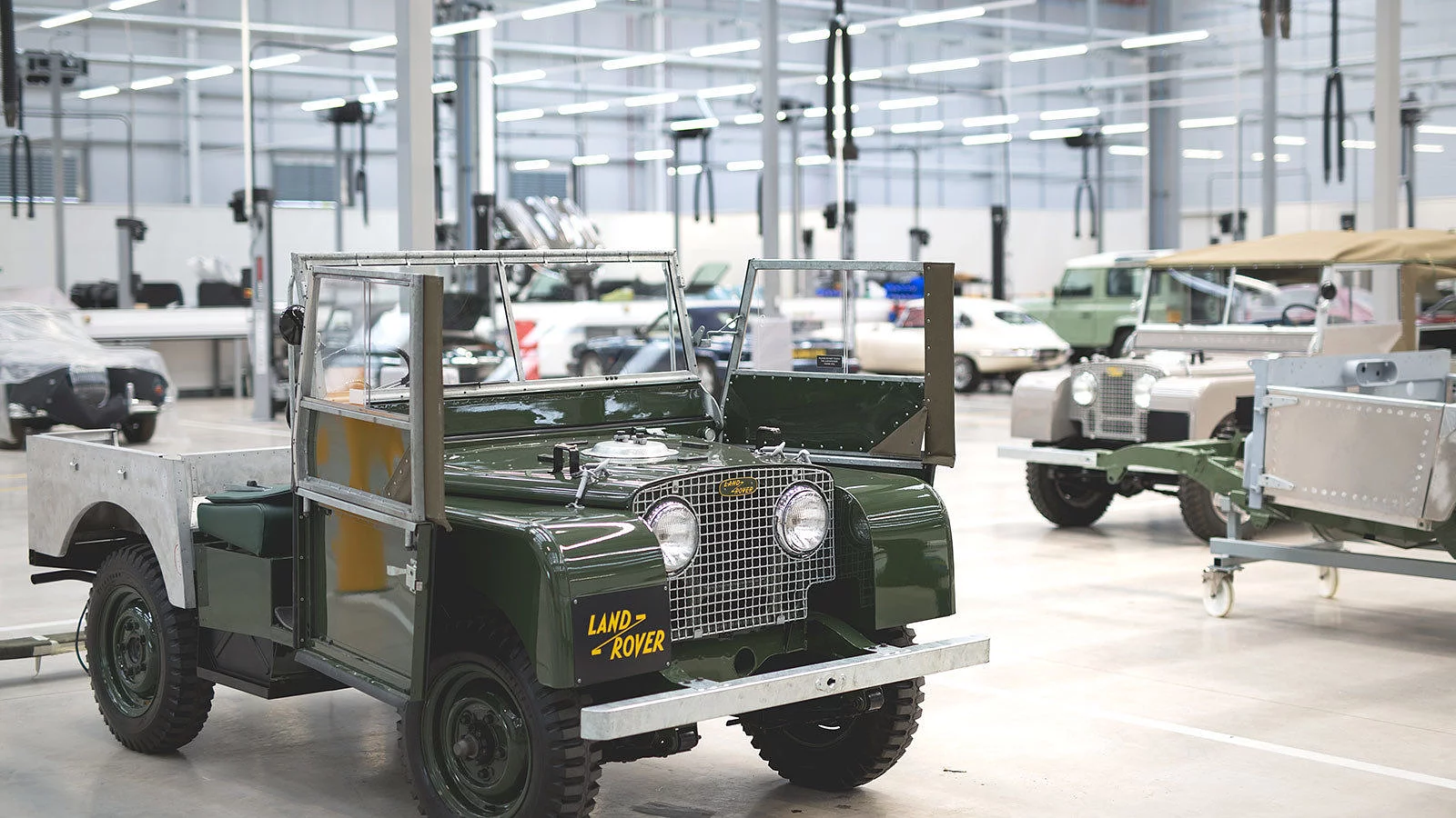 LAND ROVER CLASSIC WORKS