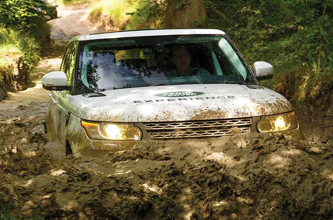 EXPERIENCE LAND ROVER