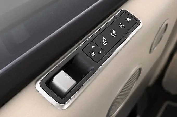 RANGE ROVER - MULTI-FUNCTION REAR DOOR SWITCH