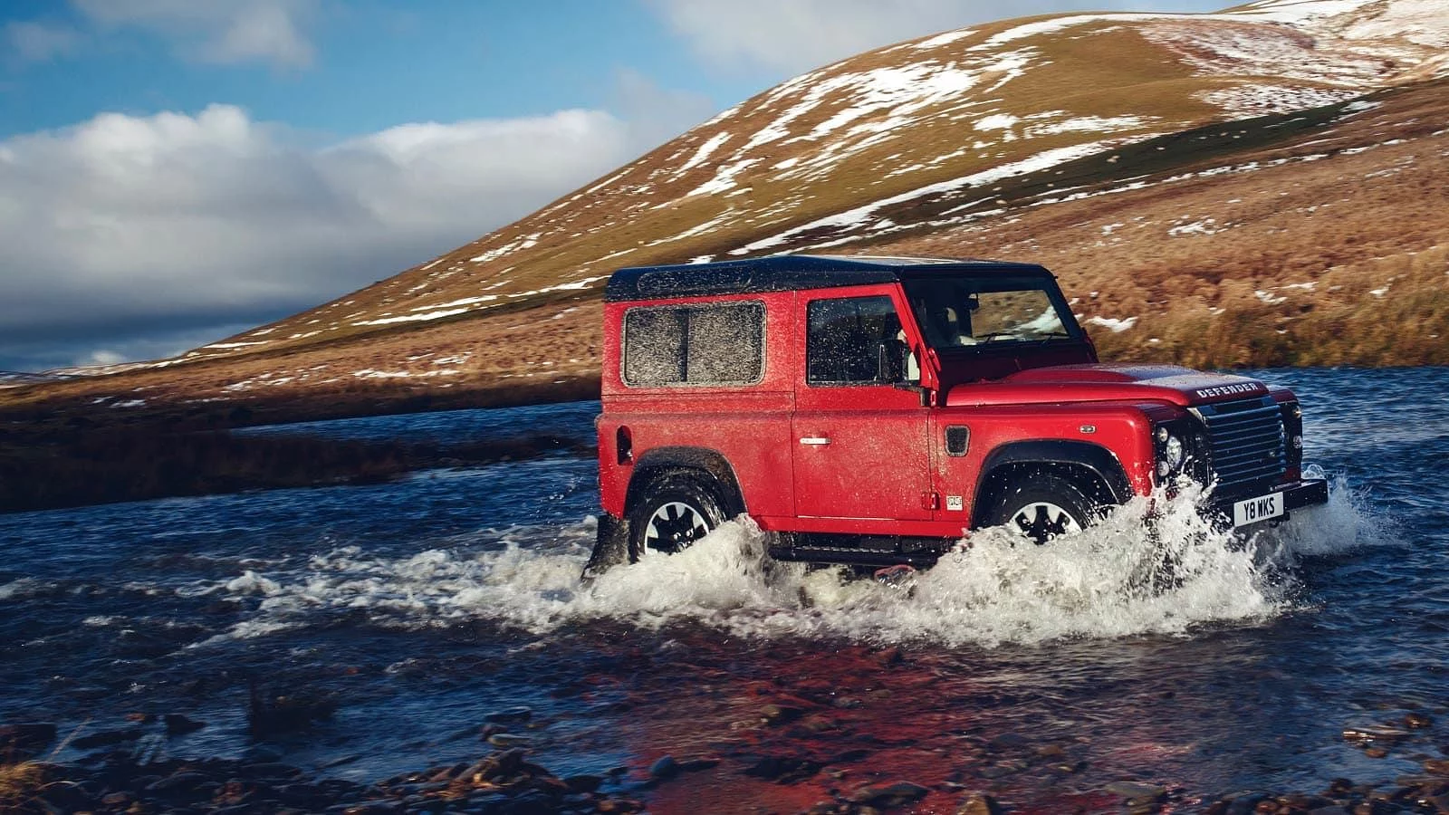 CLASSIC DEFENDER WORKS V8 70TH EDITION
