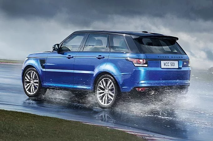 Range Rover Sport SVR combines power and performance for an exhilarating drive