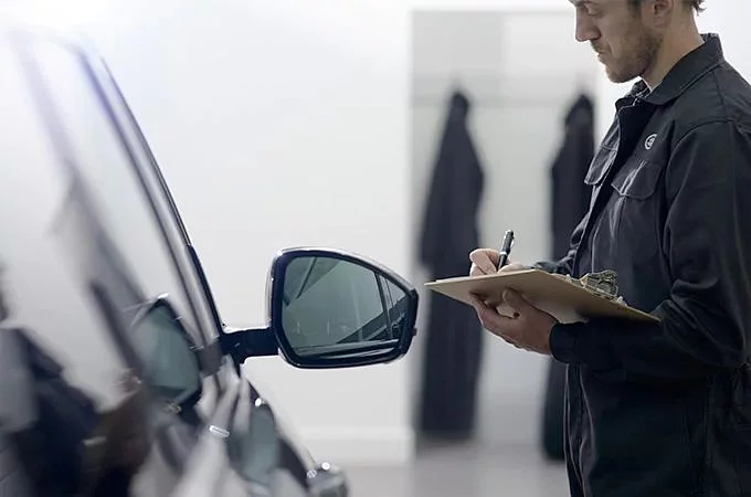 TEHNICIENI AUTORIZATI Land Rover