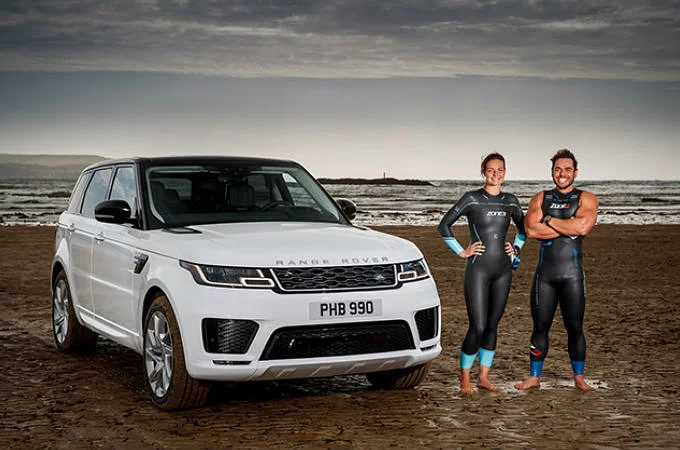 <b>RANGE ROVER SPORT, BENZERSİZ YARIŞTA KARAYI VE DENİZİ FETHETMEYİ BAŞARDI</b>