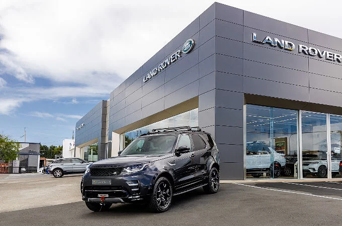 LAND ROVER NZ CONTINUES LEGACY OF SIR EDMUND HILLARY WITH SPECIAL EDITION VEHICLE