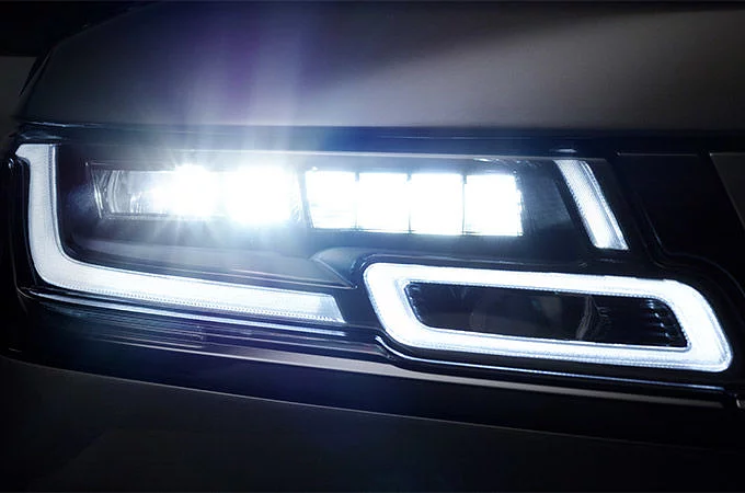 Range Rover Velar Matrix LED Headlights