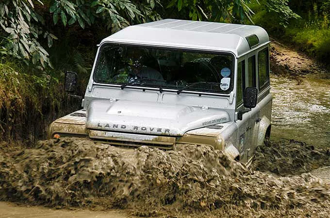 LAND ROVER’IN DEVRİM NİTELİĞİ TAŞIYAN ARAÇLARI (BÖLÜM 2)