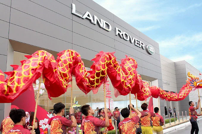 AUSPICIOUS CELEBRATION AT INDERA MOTORS SHOWROOM