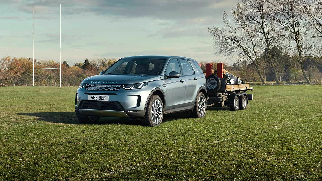 TOWING Land Rover Ireland