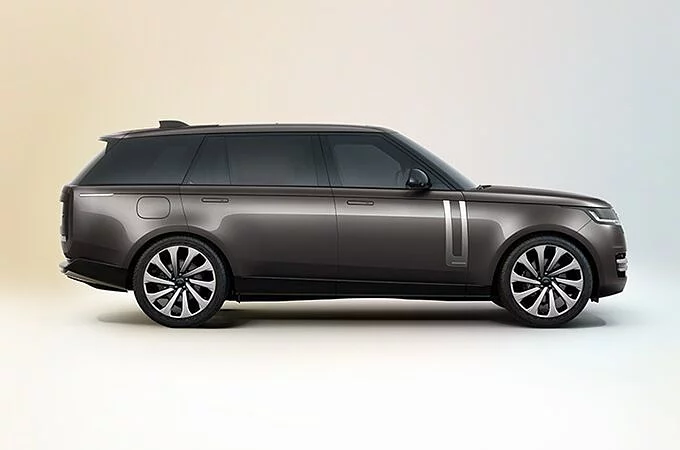 NOWY RANGE ROVER