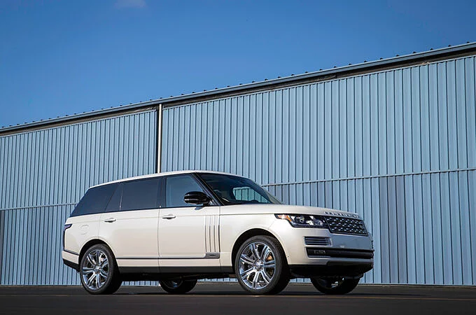 RANGE ROVER AUTOBIOGRAPHY: