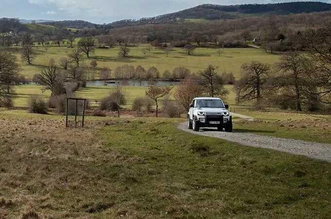 Land Rover Defender Off-Roading