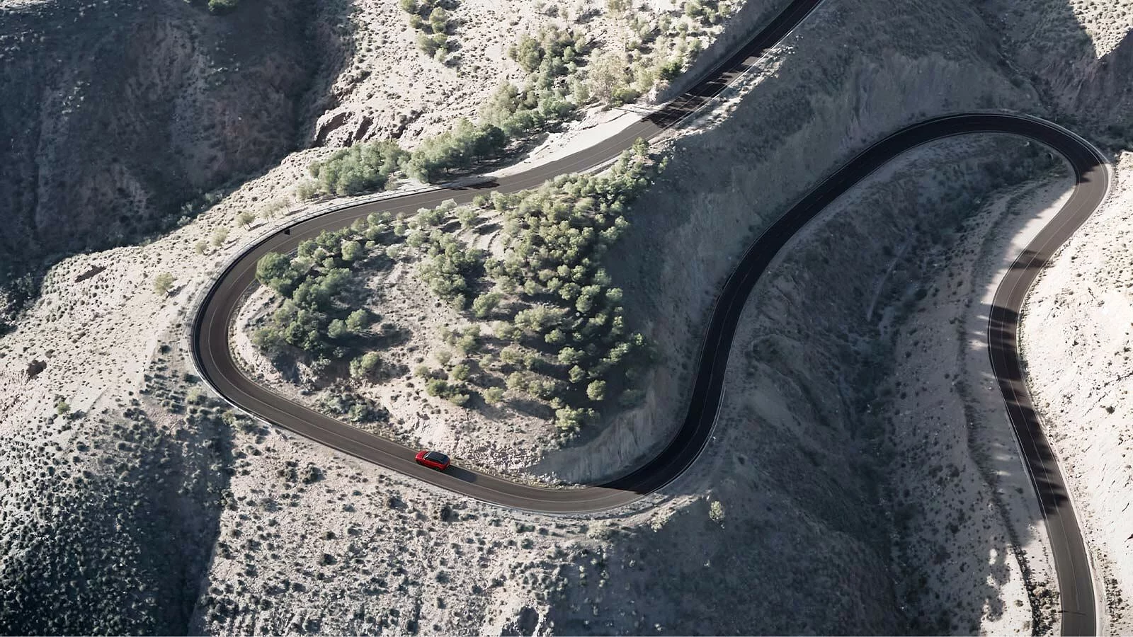 LAND ROVER ELECTRIFIED VEHICLES