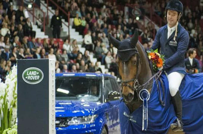 ROBERT WHITAKER LAND ROVER GRAND PRIX -VOITTOON HELSINKI INTERNATIONAL HORSE SHOW’SSA