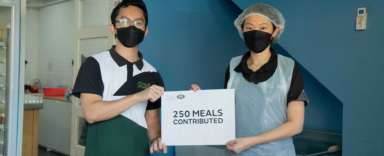 JAGUAR BRUNEI DONATES 250 MEALS TO FAMILIES