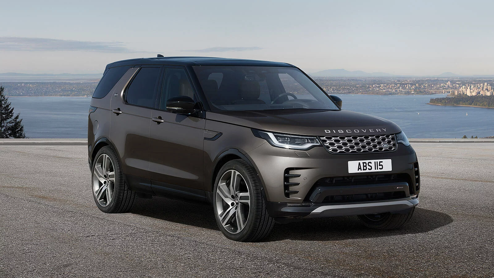 Discovery 2024 | Versatile, 7 seat Family SUV | Discovery | Land Rover