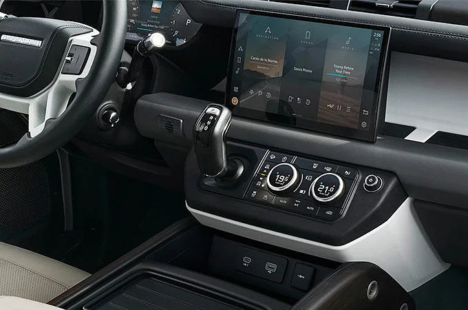 الميزات القياسية