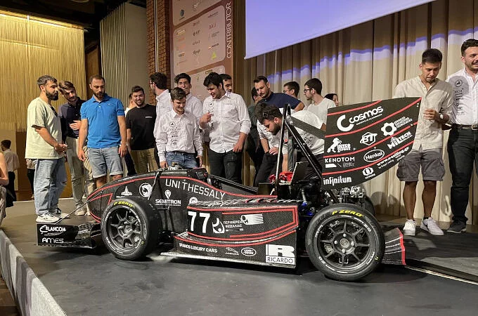 Η SPANOS LUXURY CARS ΥΠΟΣΤΗΡΙΖΕΙ ΤΗΝ ΠΑΝΕΠΙΣΤΗΜΙΑΚΗ ΟΜΑΔΑ CENTAURUS RACING TEAM
