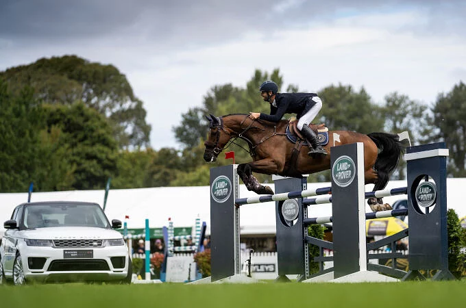 LAND ROVER ADDS HORSE POWER TO EQUESTRIAN SPORTS NZ
