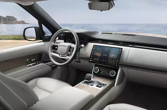 NEW RANGE ROVER INTERIOR