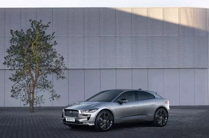 JAGUAR LAND ROVER ANNOUNCES 2030 SUSTAINABILITY TARGETS
