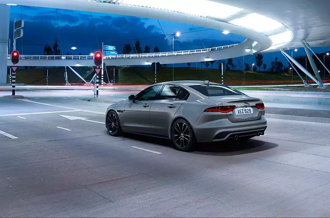 Jaguar XE