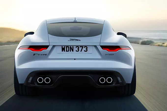 <p style="font-style: italic;">23 APRIL 2021</p> <br>Jaguar F-TYPE er nå mer attraktiv enn noensinne