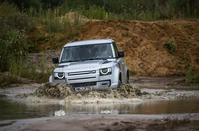 OFFROADOWA PRZYGODA Z LAND ROVER EXPERIENCE