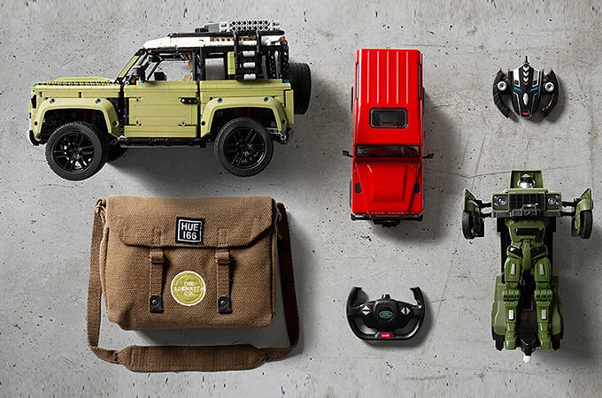 Branded Collection Clothes and Gifts Land Rover UAE