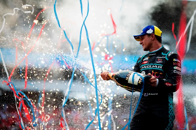 FORMULA E SUCCESS FOR JAGUAR TCS RACING