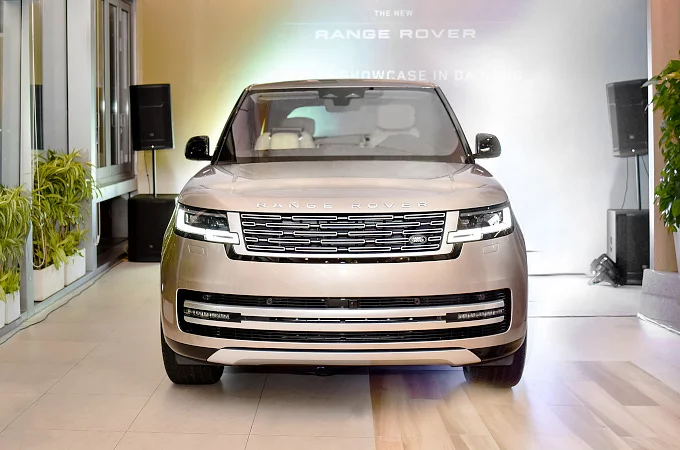 TRỰC TIẾP CHIÊM NGƯỠNG RANGE ROVER MỚI