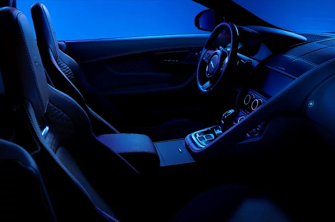 F-TYPE INTERIOR