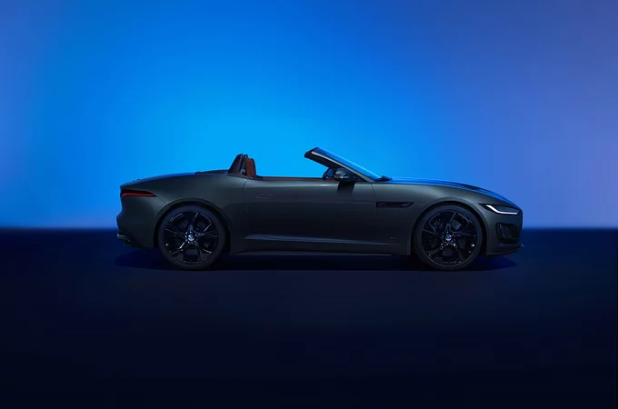 F-TYPE ŚWIĘTUJE 75 LAT SPORTOWEJ KARIERY JAGUARA