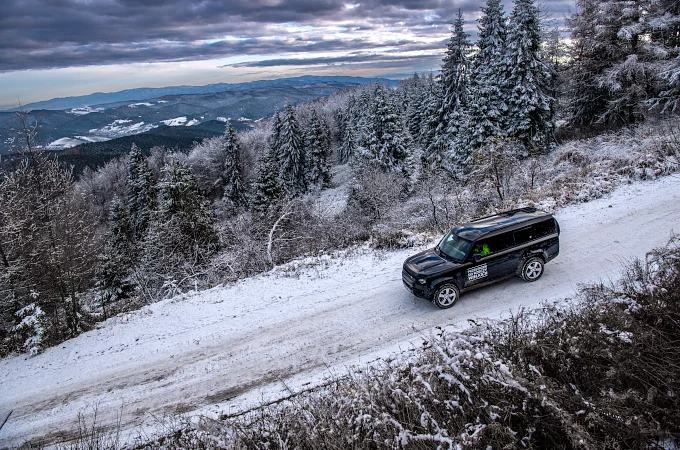 Defender zdobył ponad 50 światowych nagród, w tym samochód Top Gear roku 2020