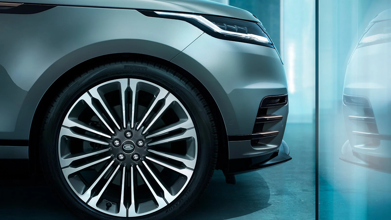 Range Rover Velar Витончена елегантність