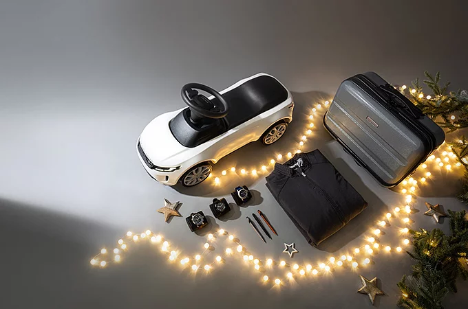 Land Rover презентував нові брендовані подарунки до нового року