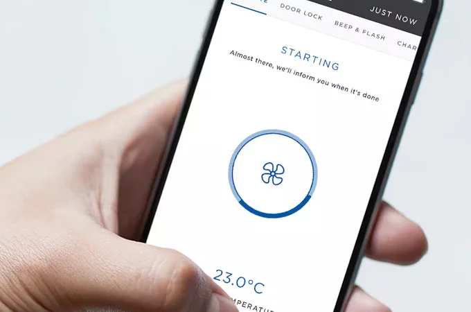 MOBILIOJI PROGRAMĖLĖ „JAGUAR REMOTE“: VALDYKITE AUTOMOBILIO FUNKCIJAS BŪDAMI BET KUR
