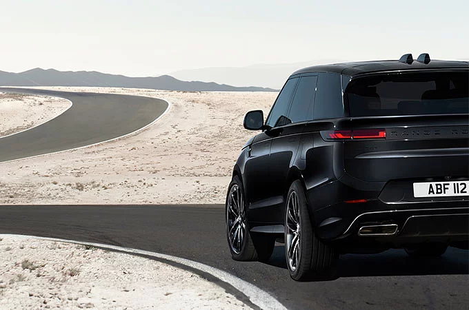 EXPLORE RANGE ROVER SPORT


