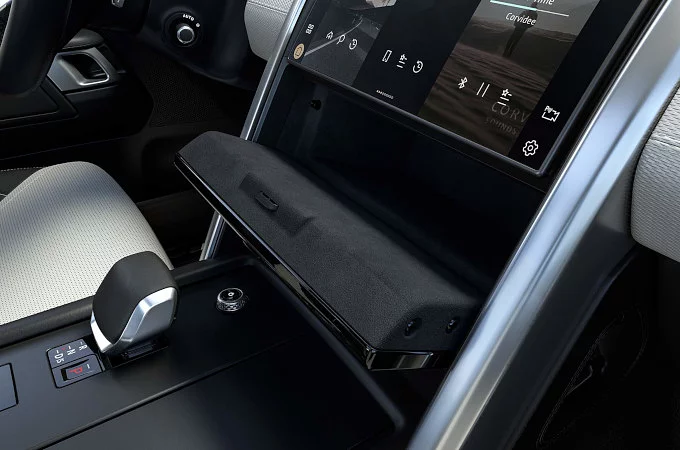 BEZKONKURENCYJNA PRZESTRZEŃ
