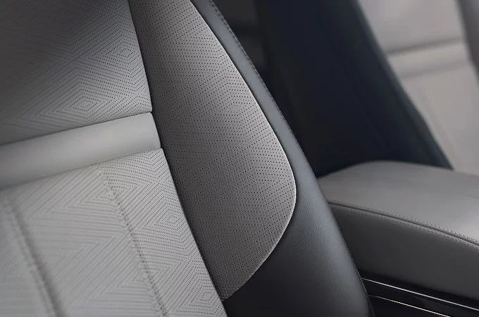 CONTEMPORARY COMFORT

