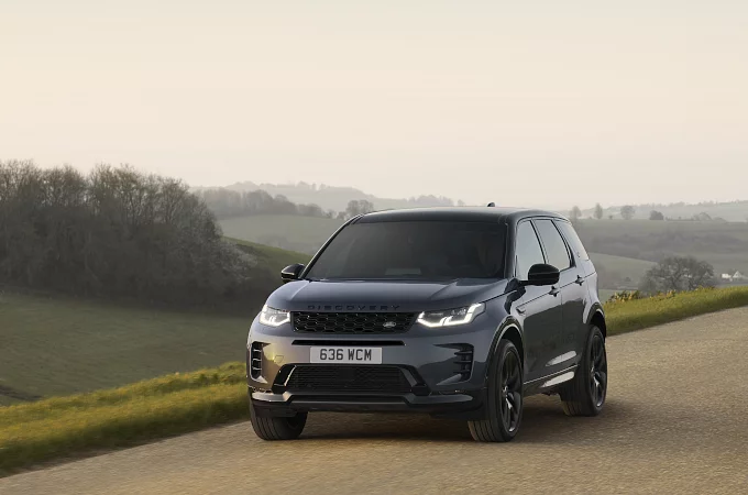 DISCOVERY SPORT Z NOWOCZESNYM, LUKSUSOWYM WNĘTRZEM, ZWIĘKSZONĄ WSZECHSTRONNOŚCIĄ I INNOWACYJNĄ TECHNOLOGIĄ