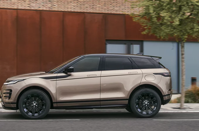 Nowy Range Rover Evoque obejmuje gamę elektrycznych hybryd typu plug-in i miękkich hybryd elektrycznych