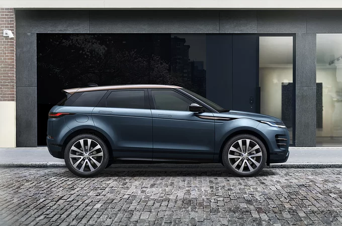 Nowy Range Rover Evoque obejmuje gamę elektrycznych hybryd typu plug-in i miękkich hybryd elektrycznych