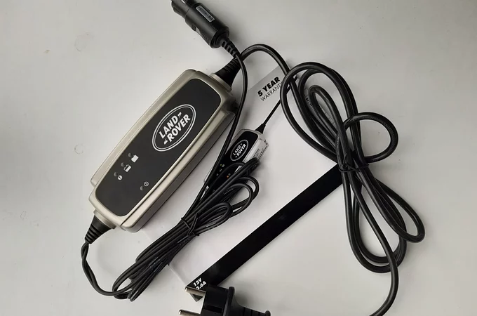 Telefon dokkoló és töltő